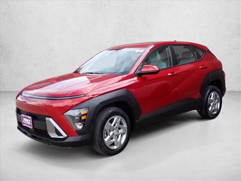 Used 2024 Hyundai Kona SE image 6