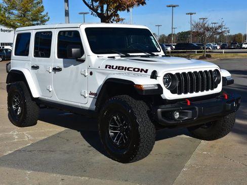Used 2025 Jeep Wrangler Unlimited Rubicon image 3