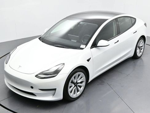 Used 2022 Tesla Model 3 RWD image 29