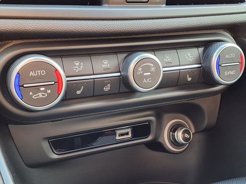 New 2025 Alfa Romeo Giulia image 16