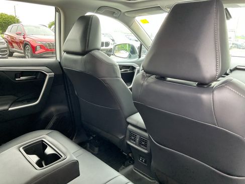 Used 2019 Toyota RAV4 XLE Premium w/ Advanced Technology Package AWD/4WD image 33