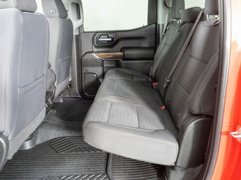 Used 2020 Chevrolet Silverado 1500 LT Trail Boss w/ Bed Protection Package image 11