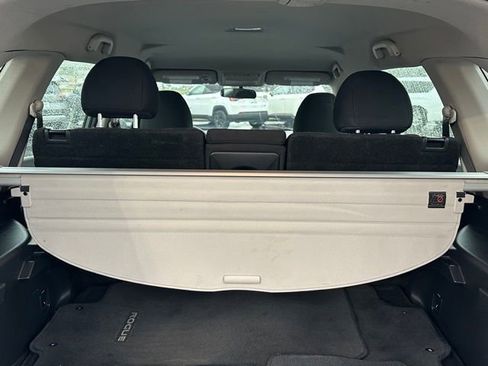 Used 2018 Nissan Rogue S AWD/4WD image 19