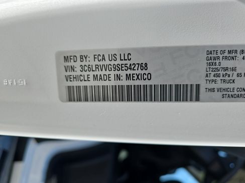 Used 2025 RAM ProMaster 2500 w/ U-Haul Equipment Group FWD image 30