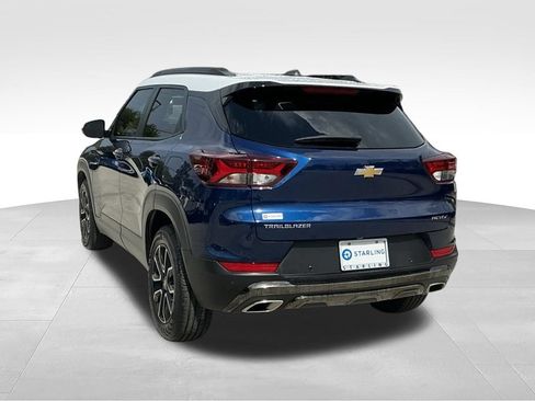 Used 2022 Chevrolet TrailBlazer ACTIV w/ Technology Package FWD image 9
