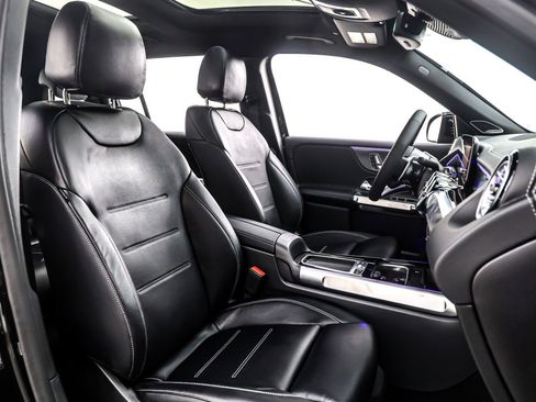 New 2026 Mercedes-Benz GLB 35 AMG 4MATIC image 7