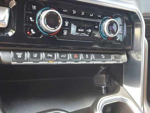 Used 2024 GMC Sierra 2500 Denali w/ Technology Package image 24