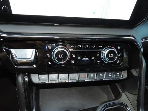 Used 2023 GMC Sierra 1500 AT4X AWD/4WD image 29