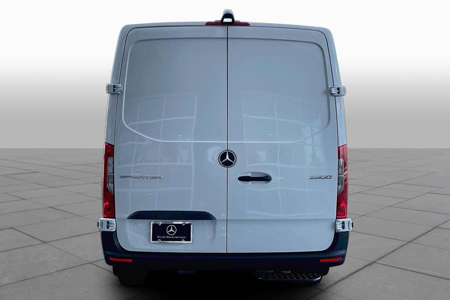Used 2026 Mercedes-Benz Sprinter 2500 image 5