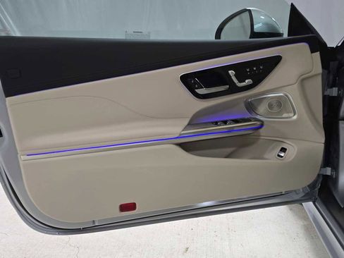 New 2026 Mercedes-Benz CLE 300 4MATIC Cabriolet image 19