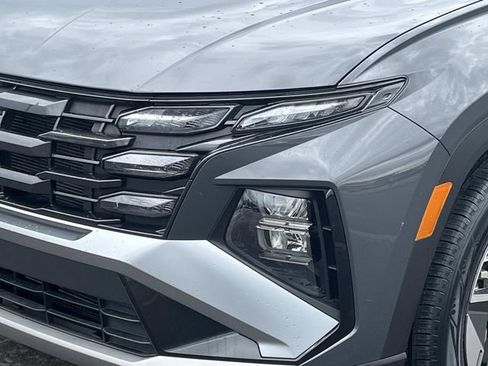 Certified 2025 Hyundai Tucson SEL AWD/4WD image 9