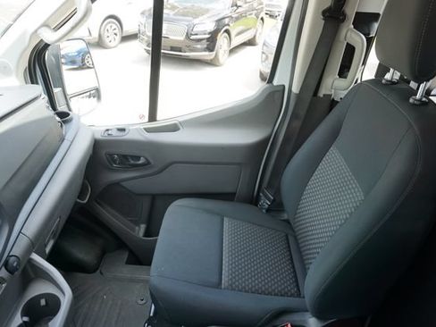Used 2025 Ford Transit 250 Low Roof w/ Exterior Upgrade Package RWD image 32