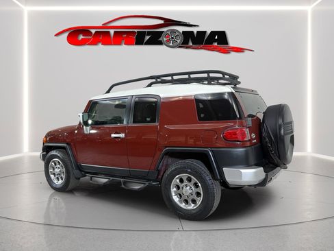 Used 2011 Toyota FJ Cruiser 2WD w/ Upgrade Pkg image 7