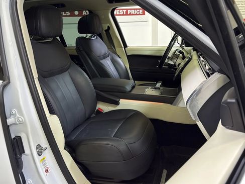 Used 2024 Land Rover Range Rover SE AWD/4WD image 18
