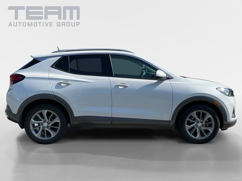 Used 2023 Buick Encore GX Essence w/ Experience Buick Package FWD image 8