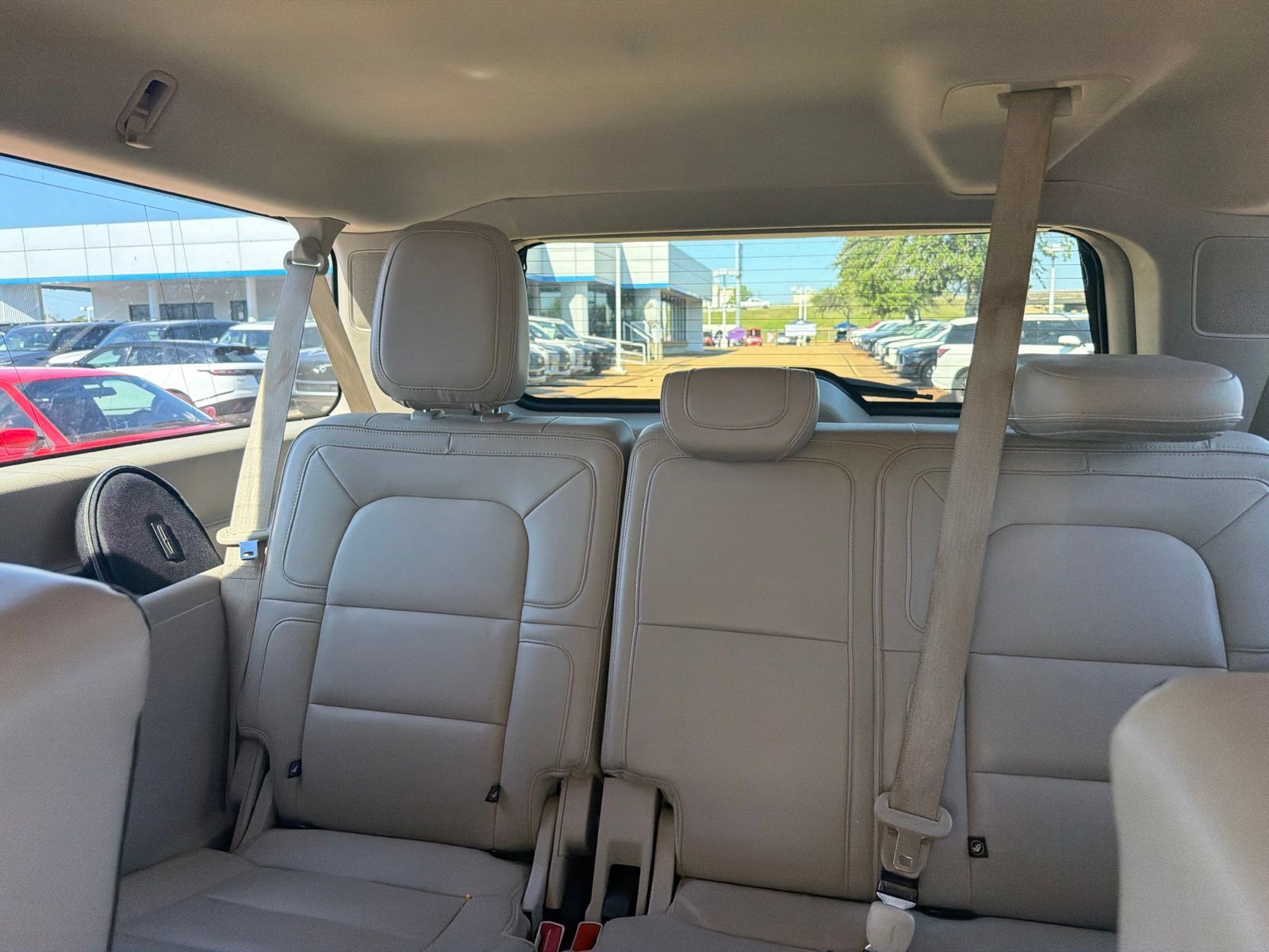 Used 2019 Lincoln Navigator L Reserve w/ Cargo Package AWD/4WD image 13