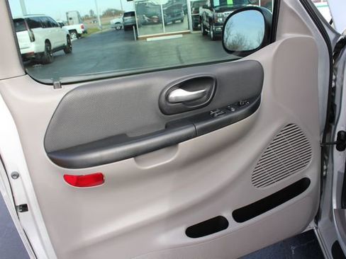 Used 2004 Ford F150 Lightning image 22