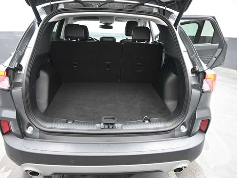 Used 2021 Ford Escape Titanium image 12