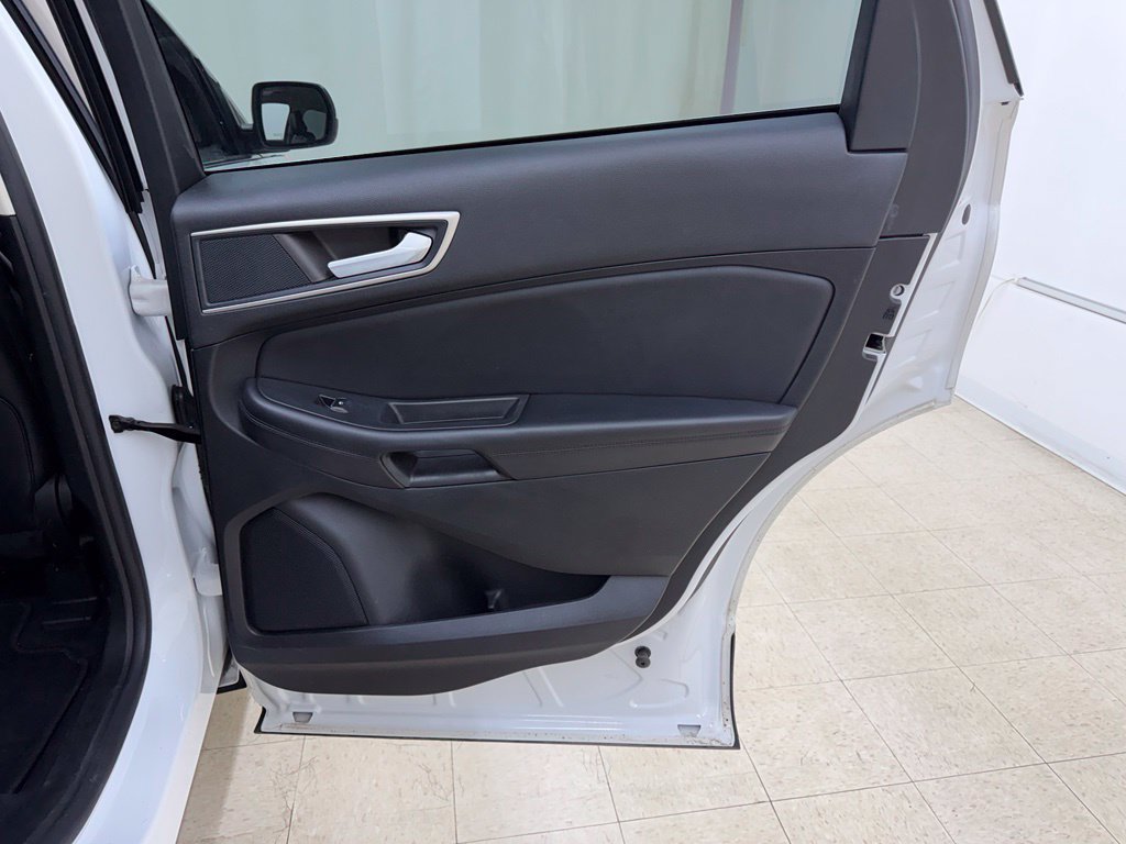Used 2023 Ford Edge SEL AWD/4WD image 13