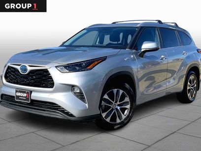 Used 2023 Toyota Highlander XLE