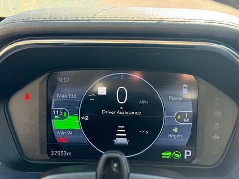 Used 2023 Chevrolet Bolt EUV Premier w/ Sun & Sound Package image 19