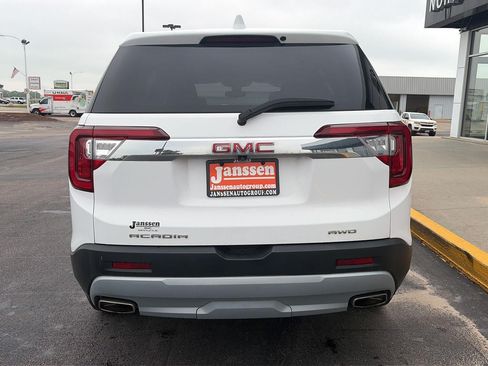 Used 2023 GMC Acadia SLE AWD/4WD image 7