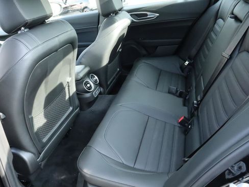 New 2025 Alfa Romeo Giulia w/ Veloce Package Rwd image 21