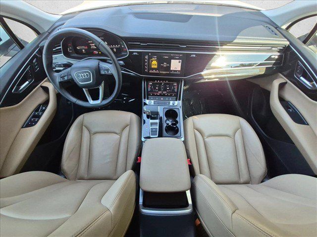Used 2023 Audi Q7 2.0T Premium w/ Convenience Package AWD/4WD image 20