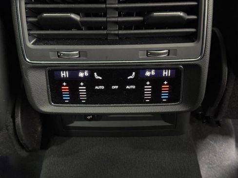 Certified 2023 Audi Q8 Premium Plus image 11