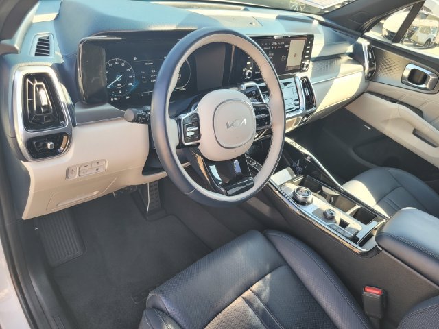 Used 2023 Kia Sorento SX Prestige AWD/4WD image 9