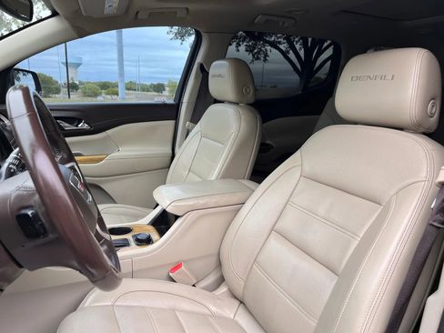 Used 2019 GMC Acadia Denali w/ Technology Package image 15