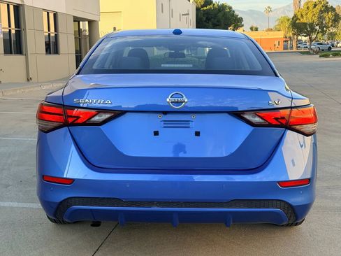 Used 2022 Nissan Sentra SV FWD image 6