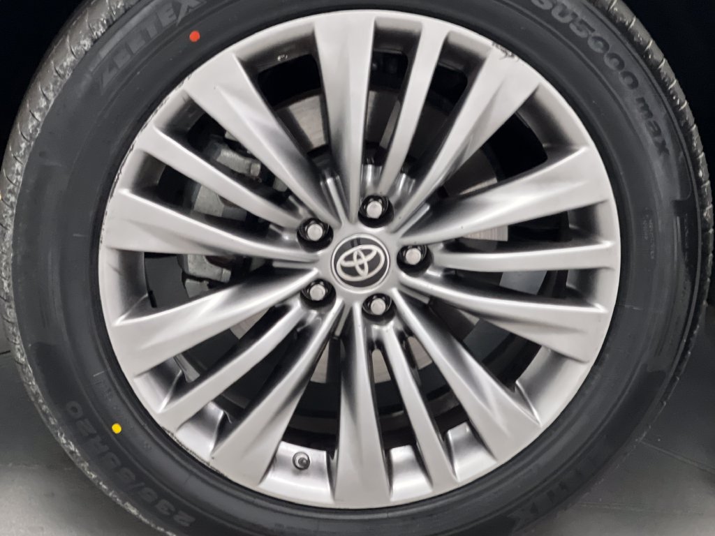 Used 2020 Toyota Highlander Platinum FWD image 79
