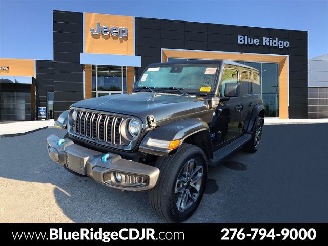 Used 2024 Jeep Wrangler Unlimited w/ Convenience Group AWD/4WD image 1