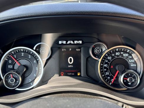 New 2024 RAM 3500 Tradesman w/ Chrome Appearance Group AWD/4WD image 23