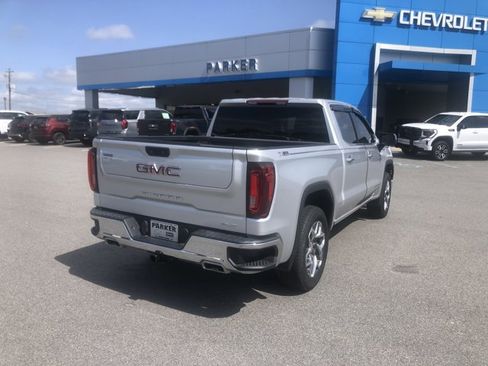 Used 2022 GMC Sierra 1500 SLT image 8