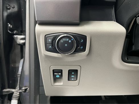 Used 2018 Ford F150 XLT w/ Equipment Group 302A Luxury image 16