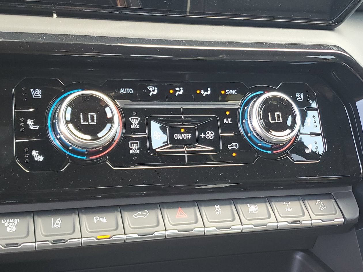 New 2026 GMC Sierra 2500 AT4X AWD/4WD image 24