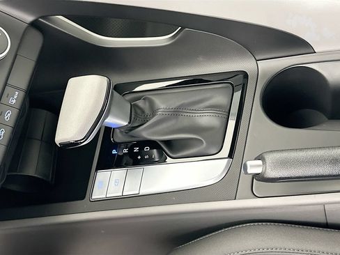 New 2026 Hyundai Elantra SE FWD image 14