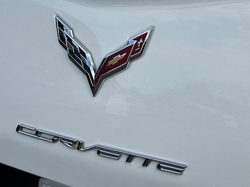 Used 2017 Chevrolet Corvette Stingray image 28