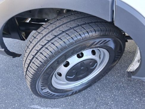 Used 2015 Ford Transit 150 148 Medium Roof RWD image 19