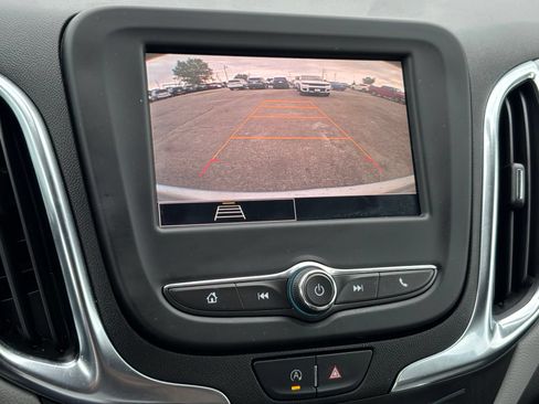 Used 2022 Chevrolet Equinox LT FWD image 10