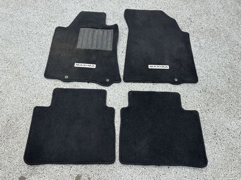 Used 2021 Nissan Maxima SR w/ Sport Mat Group image 44