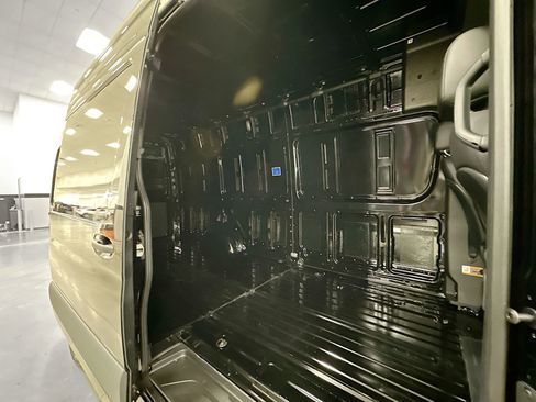 Used 2026 Mercedes-Benz Sprinter 2500 image 27