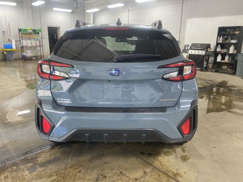 Used 2024 Subaru Crosstrek 2.0i Premium AWD/4WD image 6