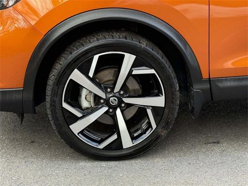 Used 2020 Nissan Rogue Sport SL w/ Premium Package image 7