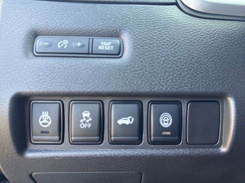 Used 2024 Nissan Murano SL AWD/4WD image 16
