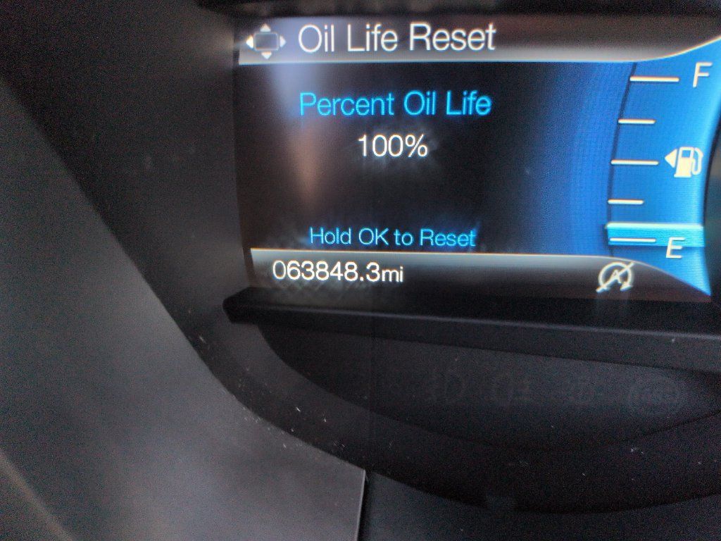 Used 2019 Ford Fusion SE w/ Equipment Group 151A FWD image 16