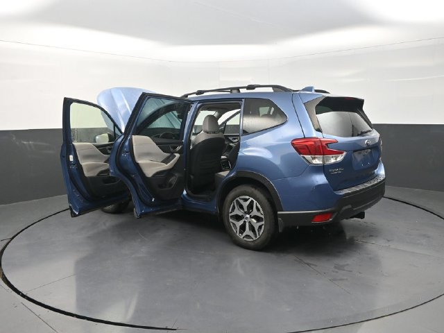 Used 2021 Subaru Forester Premium w/ Popular Package #1 AWD/4WD image 43