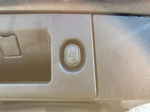 Used 2020 GMC Yukon SLE w/ SLE Value Package image 24